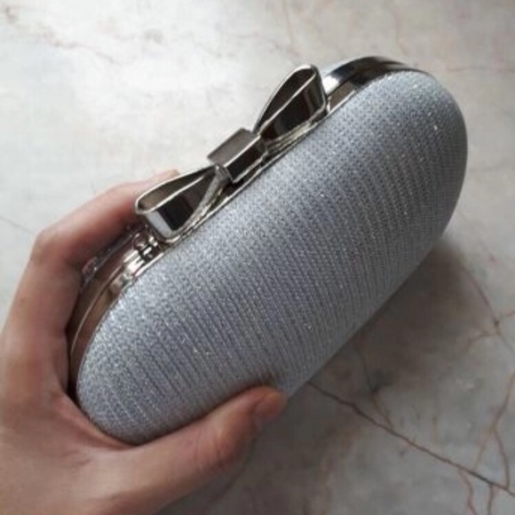 Silver Bow Evening Bag - Picture 6 of 8